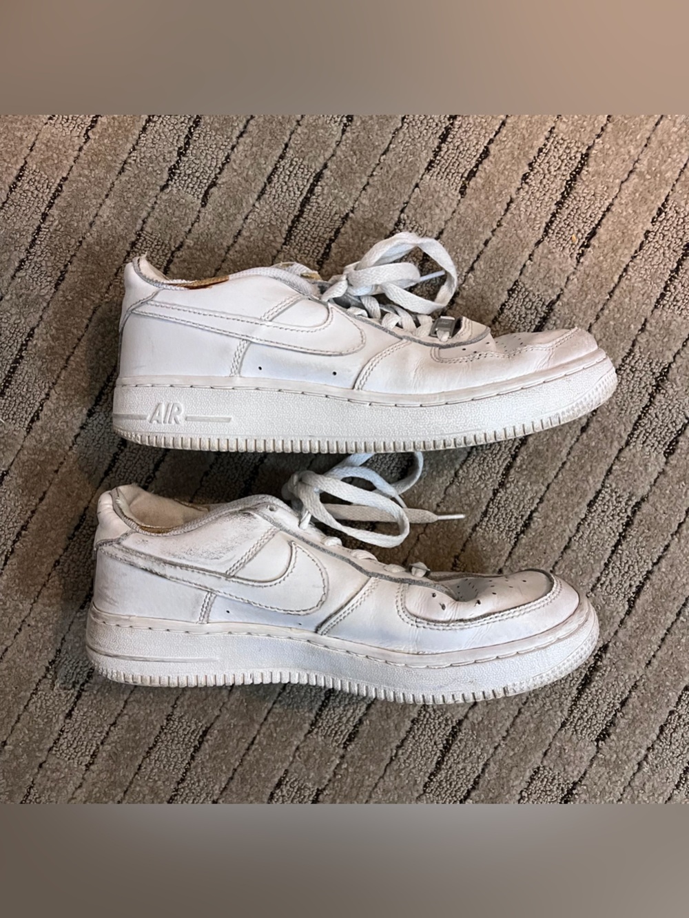 Nike Air Force 1’s White Athletic Sneakers